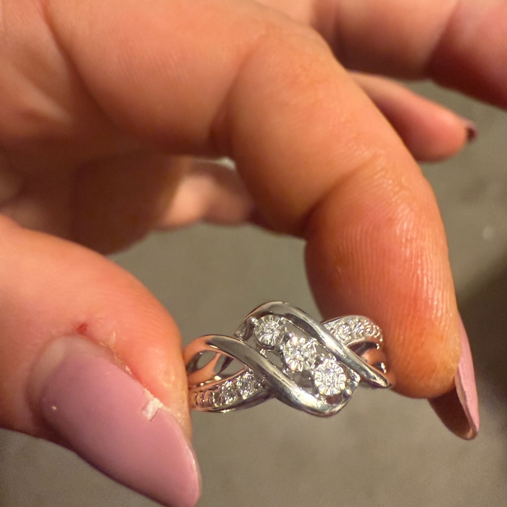 Lab Created Diamond ring - Picture 2 of 3